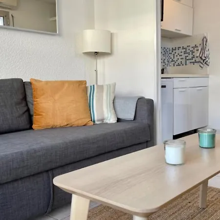 Ideal Vacation In Juan-les-pins, With A Pool And 5 Minutes From The アパート