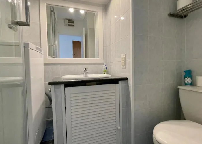 アパート Ideal Vacation In Juan-les-pins, With A Pool And 5 Minutes From The